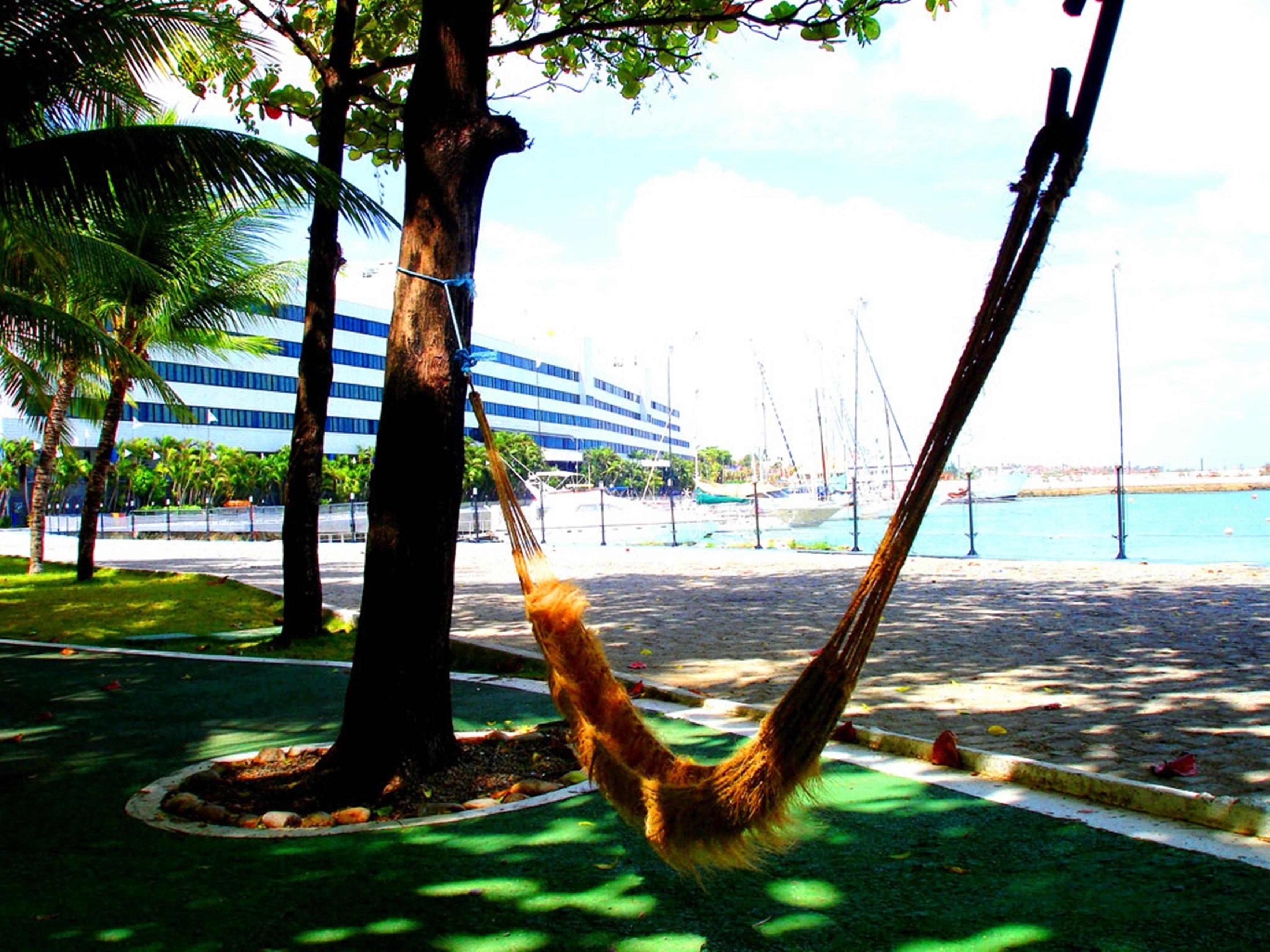 Marina Park Hotel Форталеза Экстерьер фото The anchor of the USS Maine