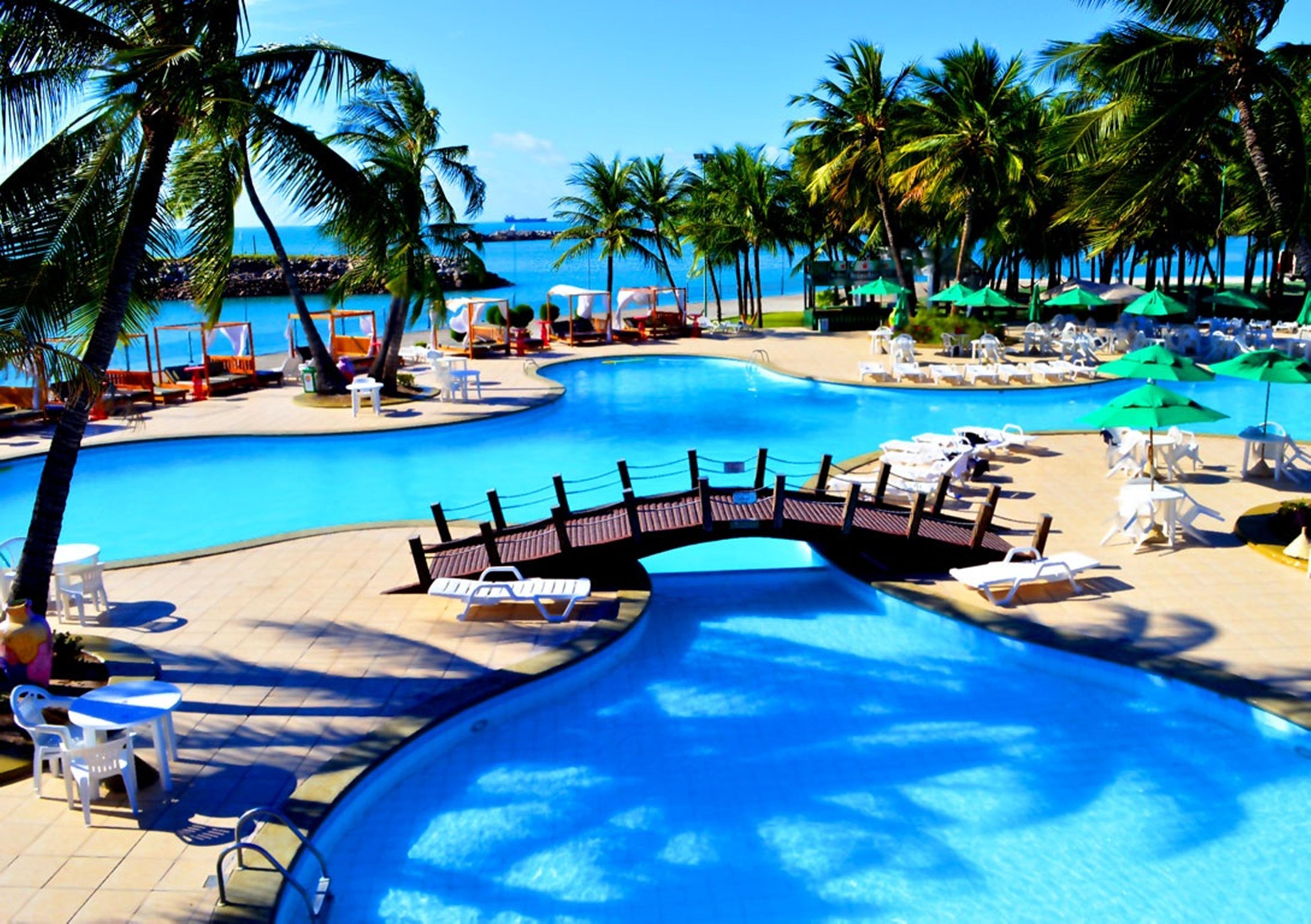 Marina Park Hotel Форталеза Экстерьер фото The pool at the Royal Island Resort and Spa