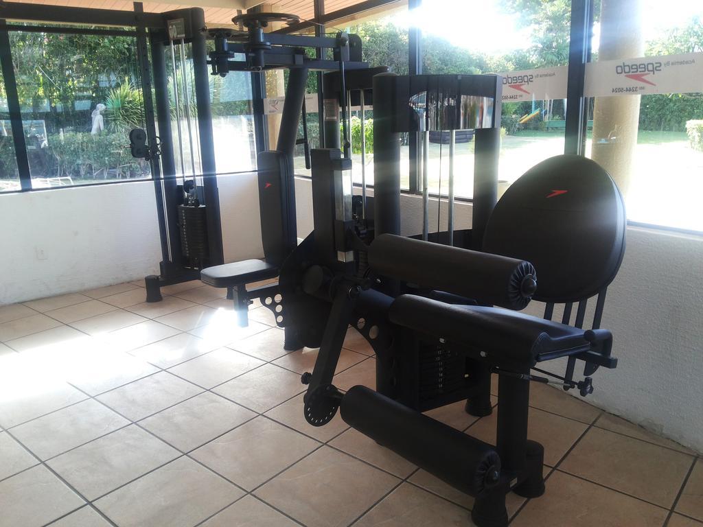 Marina Park Hotel Форталеза Экстерьер фото A cable machine